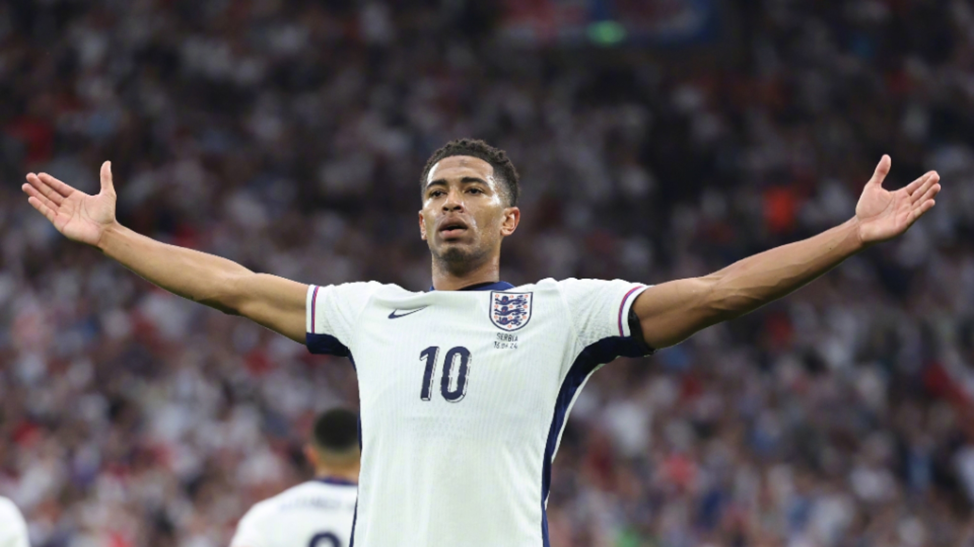 深圳男篮聘请澳大利亚教练凯利任2025-2026赛季主教练，阵容以本土核心为主，阵容实力强劲。