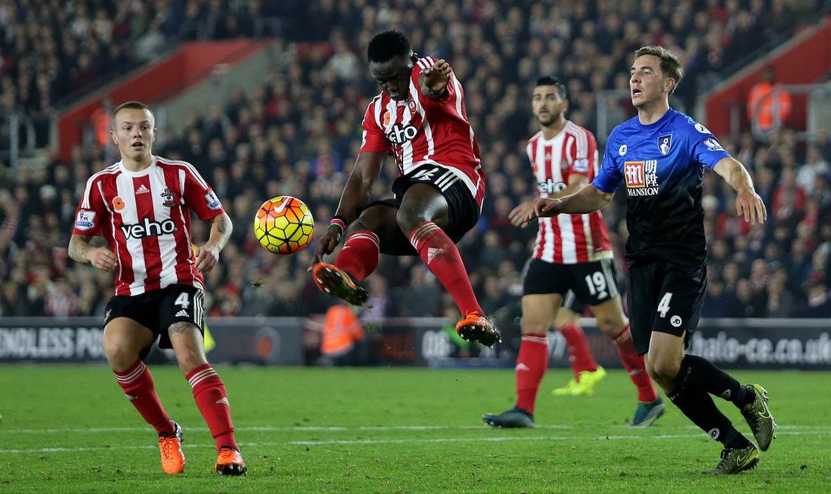 东契奇34+12+7独享历史第1，艾顿两双里夫斯33分，湖人轻取鹈鹕