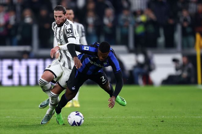 里夫斯：以前我只是双向球员，现在跟詹东相提并论太疯狂了