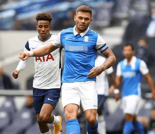 差25人满座，香港行北伦敦德比共有49975名观众现场观战