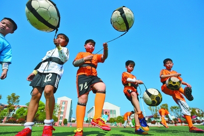 英超半场：卡什禁区后点抽射破门，维拉暂1-0阿森纳