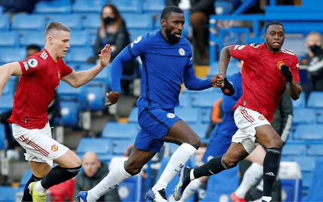 达成生涯400助里程碑，梅西赛后把球衣送给了看台上的父母