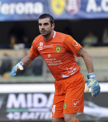 英超半场：达姆斯高、弗莱明造险，布伦特福德0-0伯恩利