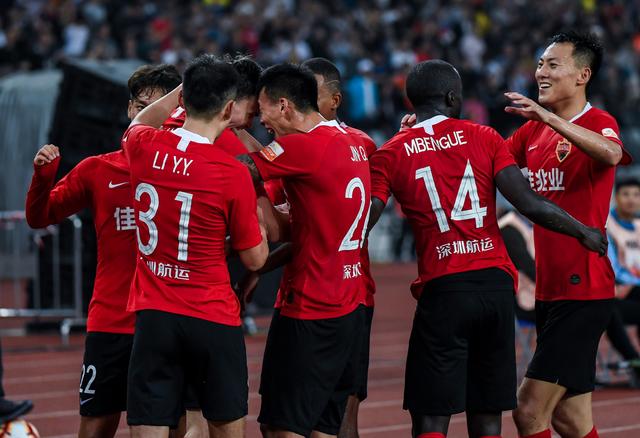 德国杯战报：凯恩破门，对手2送乌龙，拜仁3-2柏林联合