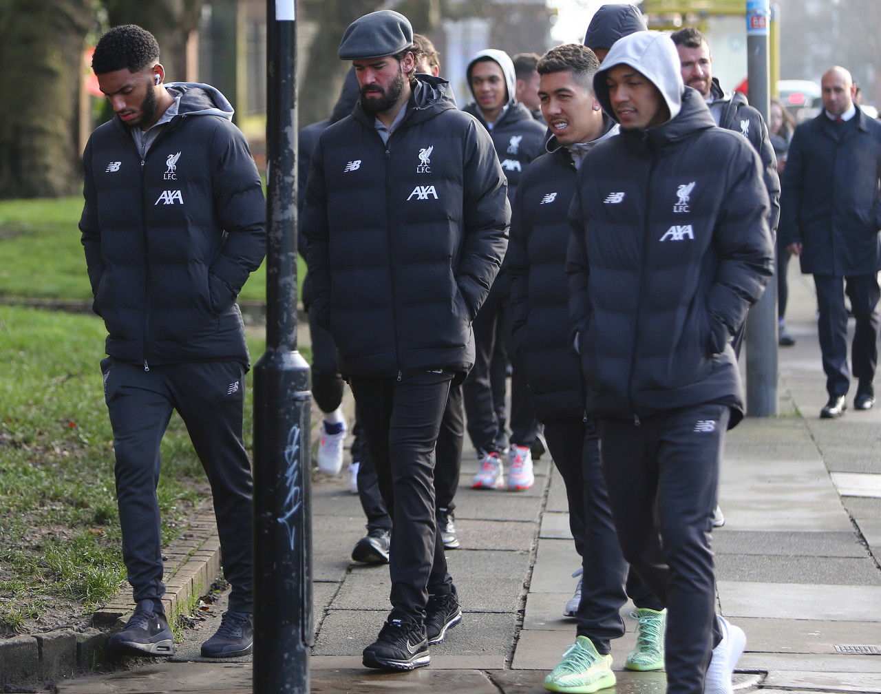 “举重之乡”托举生命重量 一份特殊“伴手礼”递出城市暖心名片